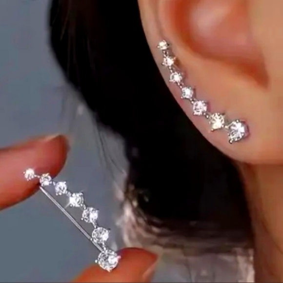 PriscillaJewels Jewelry - NWT Women's Sterling Silver and Swarovski Crystal Ear Vine Earrings
